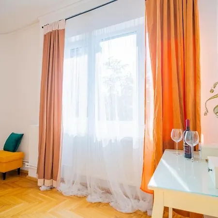 Apartment Stylishly Restored 1br With Victorian Influence Bucharest