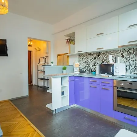 Stylishly Restored 1br With Victorian Influence Bucharest